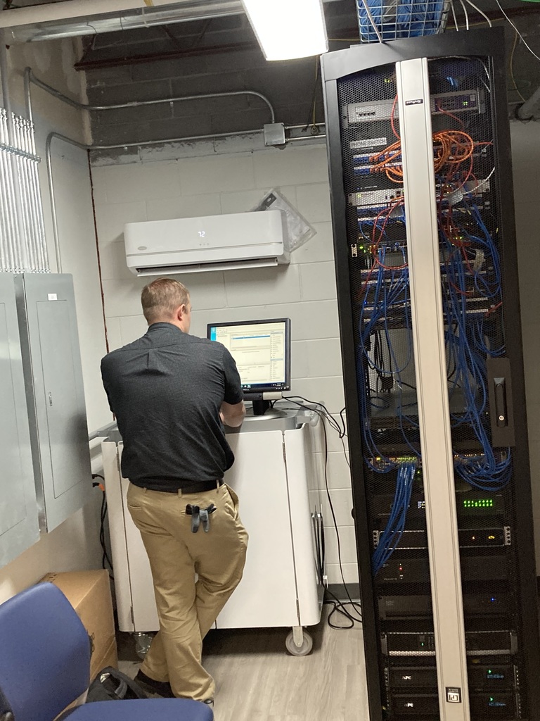 Networks Operations installing our new ByteSpeed server for another remodel project and operational building service at SSC NP! 